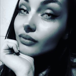 Meet your Posher, Brandi